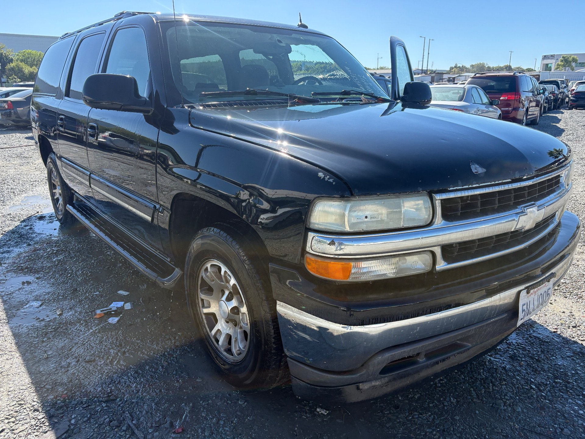 2005 CHEVY SUBURBAN — thumbnail 2