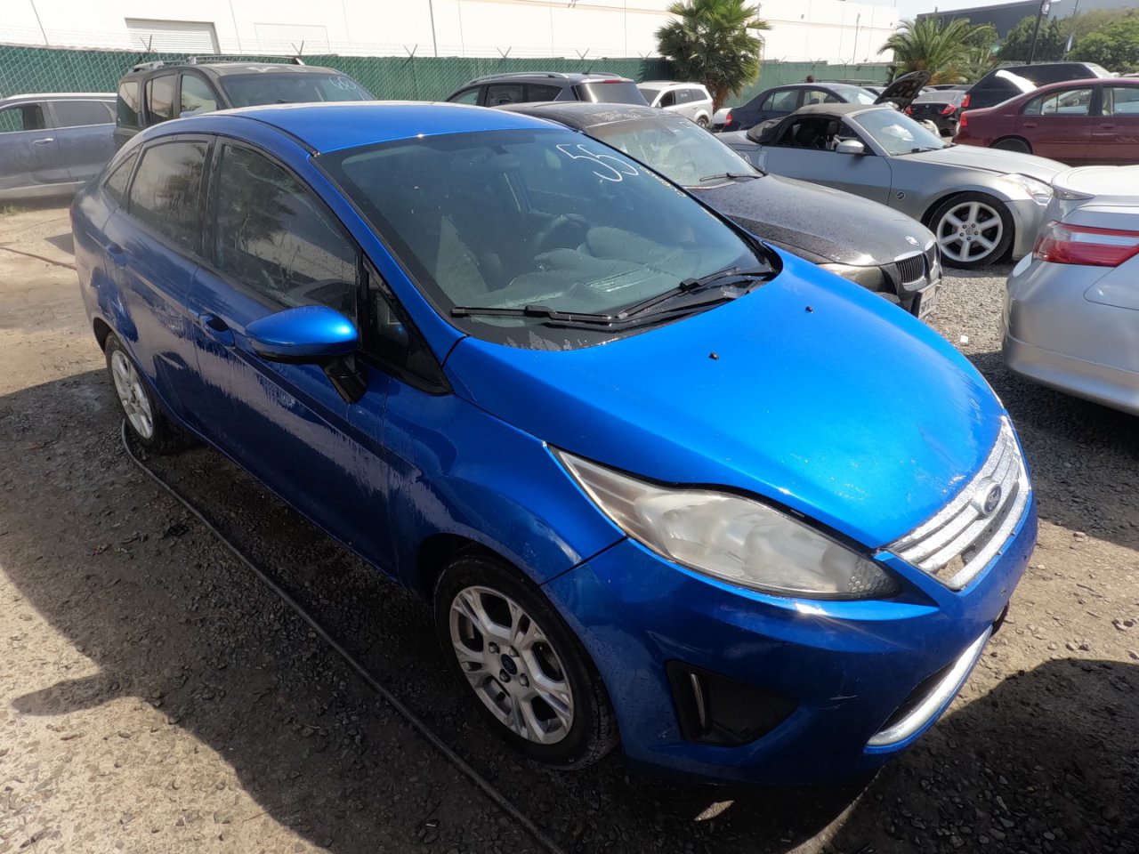 2011 FORD FIESTA