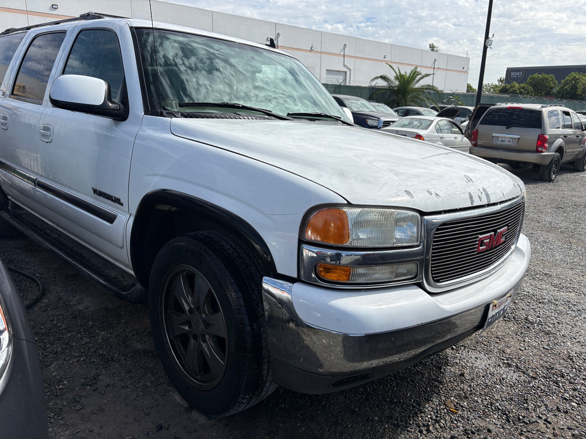 2006 GMC YUKON XL — thumbnail 2