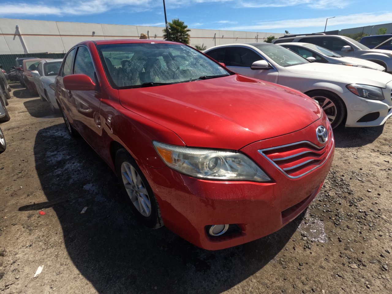 2011 TOYOTA CAMRY