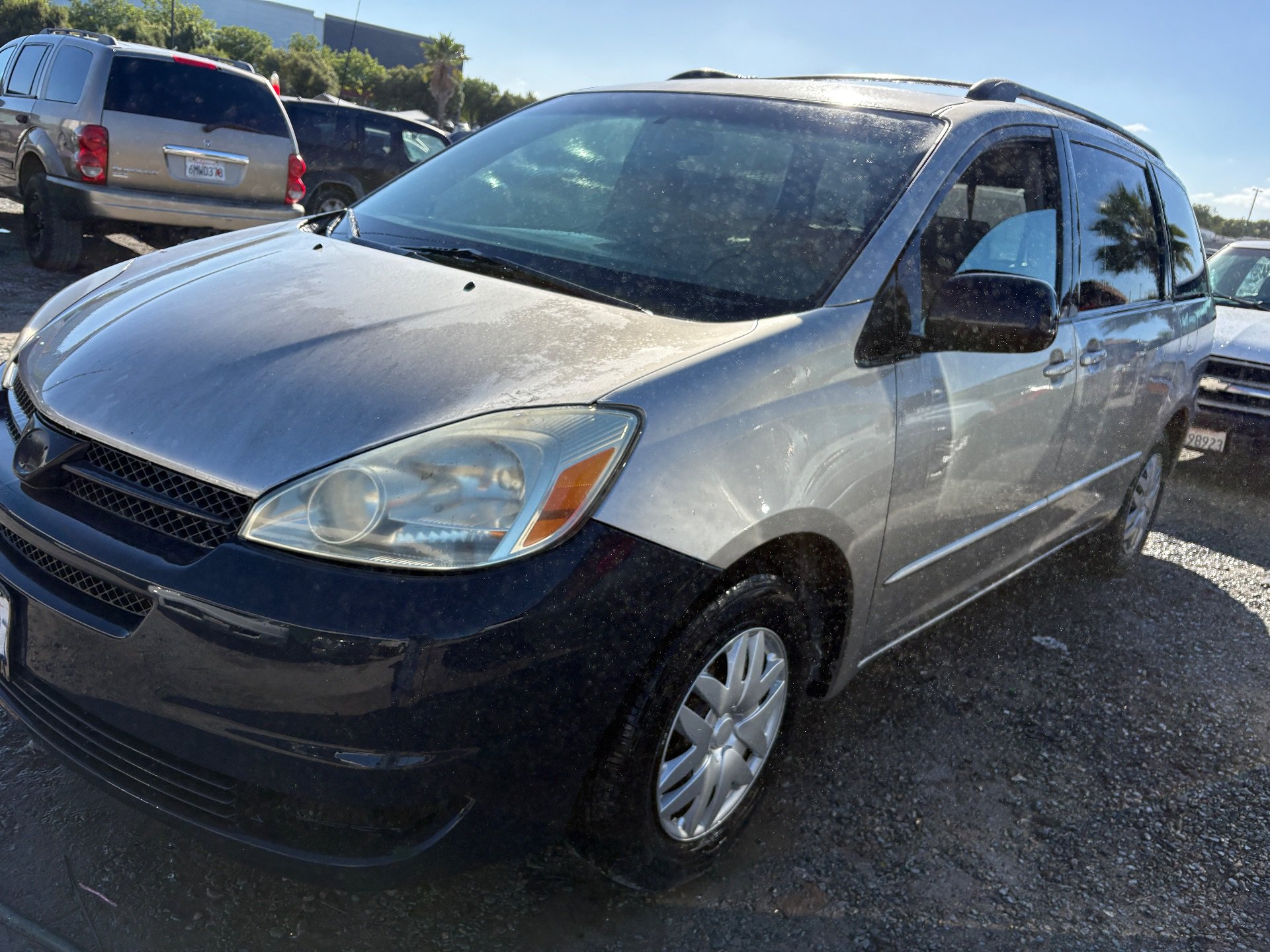 2005 TOYOTA SIENNA — thumbnail 2