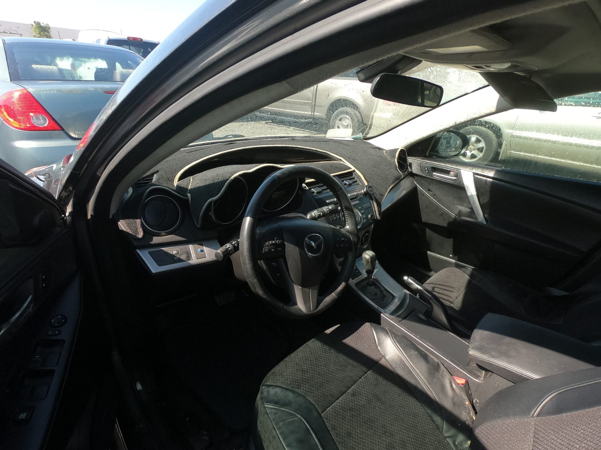 2010 MAZDA 3 — thumbnail 3