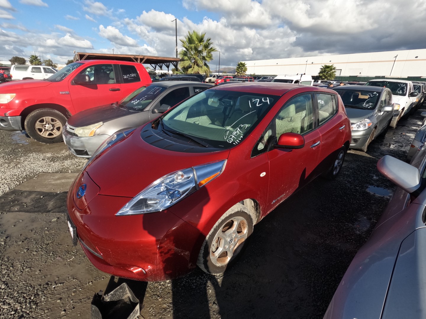 2011 NISSAN LEAF