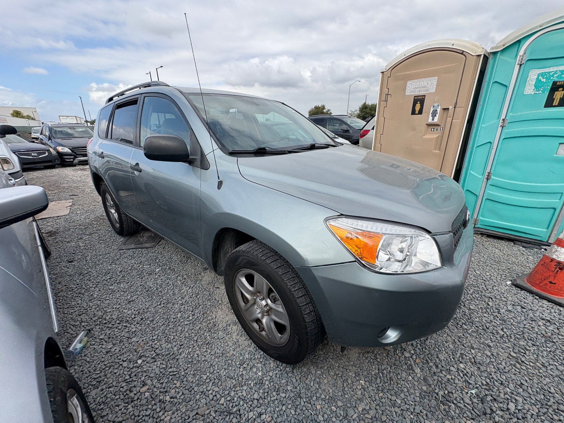 2007 TOYOTA RAV4 — thumbnail 2