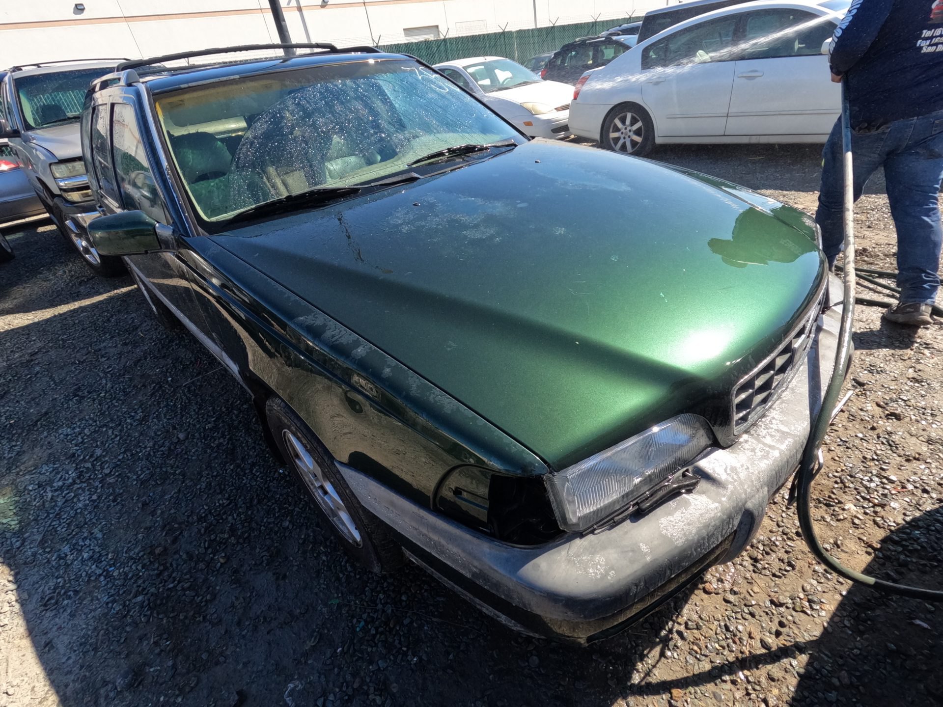 1998 VOLVO V70 — thumbnail 2
