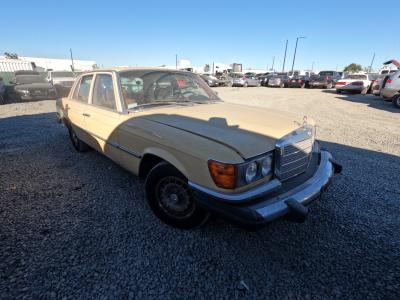 Vehicle: 1980 MERZ 300D (Lot 211)