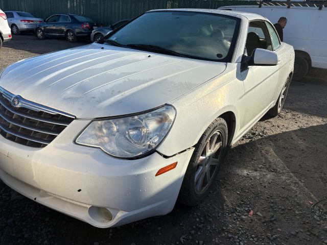 Vehicle: 2008 CHRYSLER SEBRING (Lot 105)