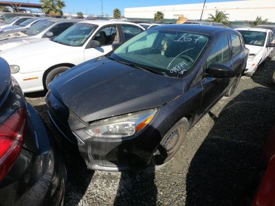Vehicle: 2017 FORD FOCUS (Lot 36)