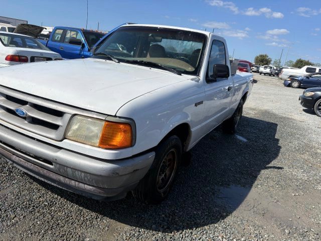 Vehicle: 1997 FORD RANGER (Lot 38)