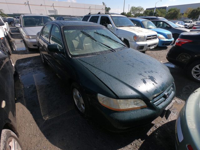 Vehicle: 2001 HONDA ACCORD (Lot 140)