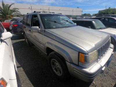 Vehicle: 1998 JEEP GR CHEROKEE (Lot 144)