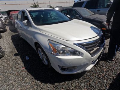 Vehicle: 2015 NISSAN ALTIMA (Lot 99)