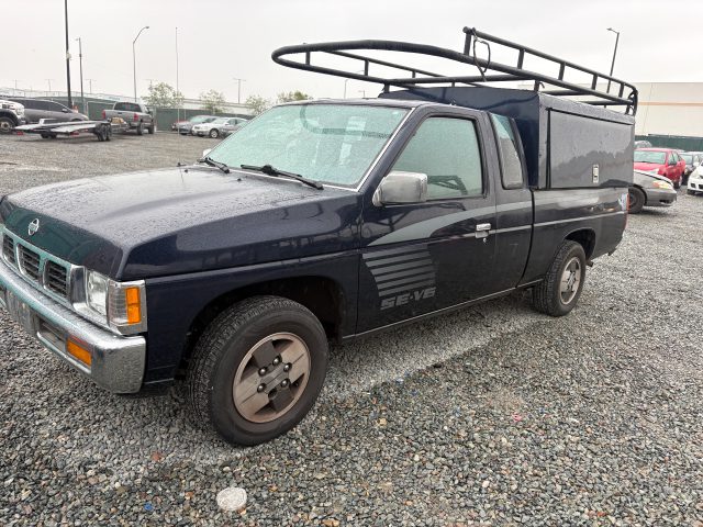 Vehicle: 1993 NISSAN PICKUP (Lot 21)