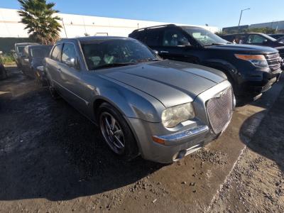 Vehicle: 2006 CHRYSLER 300C (Lot 42)