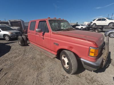 Vehicle: 1990 FORD F350 (Lot 207)