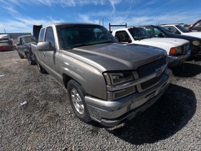 Vehicle: 2003 CHEVY SILVERADO (Lot 300)