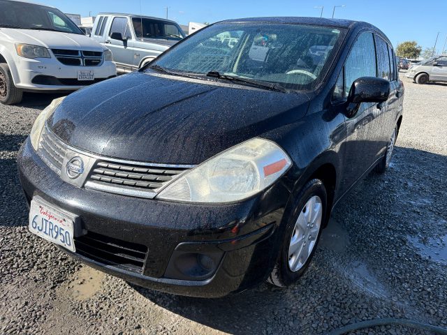 Vehicle: 2009 NISSAN VERSA (Lot 66)