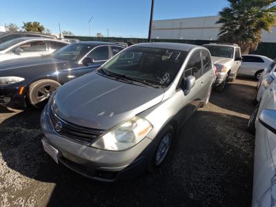 Vehicle: 2010 NISSAN VERSA (Lot 47)
