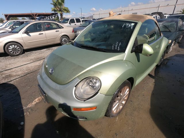 Vehicle: 2008 VOLKS BEETLE (Lot 139)