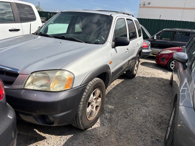 Vehicle: 2003 MAZDA TRIBUTE (Lot 16)