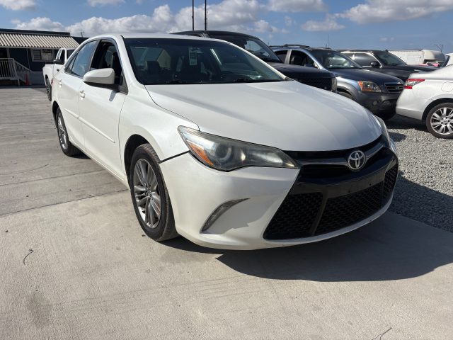 Vehicle: 2017 TOYOTA CAMRY (Lot 58)