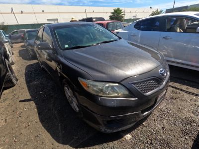 Vehicle: 2010 TOYOTA CAMRY (Lot 58)