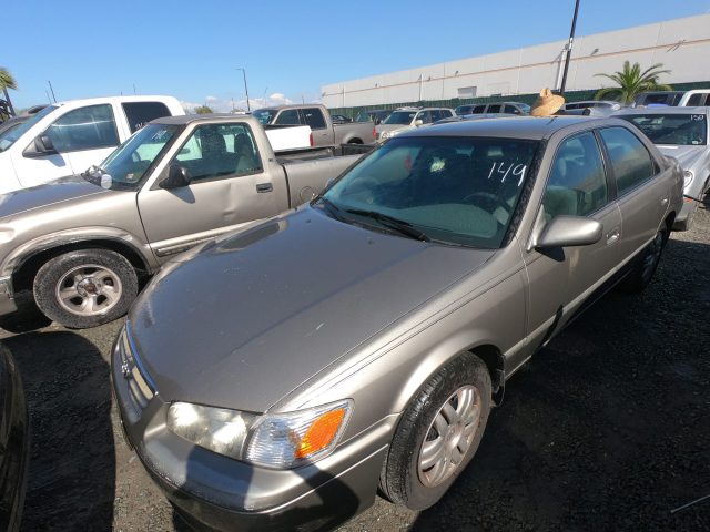 Vehicle: 2000 TOYOTA CAMRY (Lot 149)