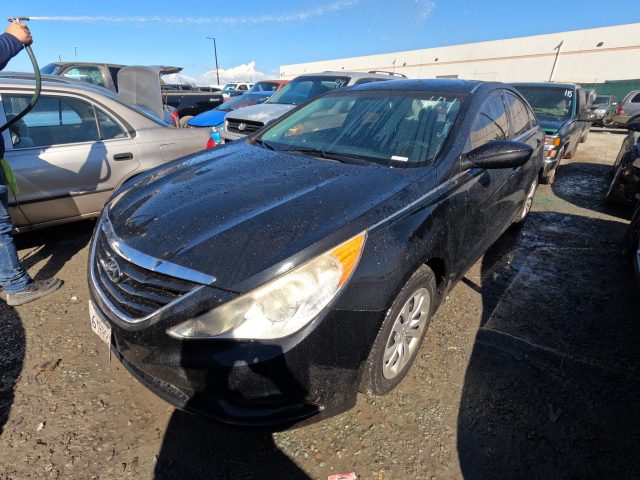 Vehicle: 2013 HYUNDAI SONATA (Lot 114)
