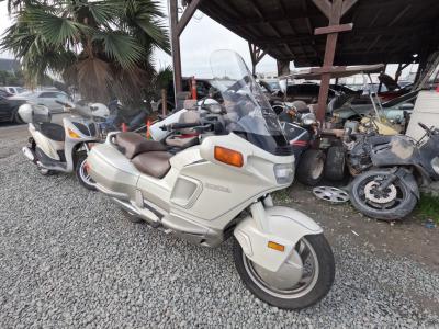 Vehicle: 1989 HONDA PC800 (Lot 204)