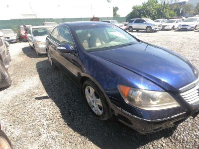 Vehicle: 2005 ACURA RL (Lot 178)