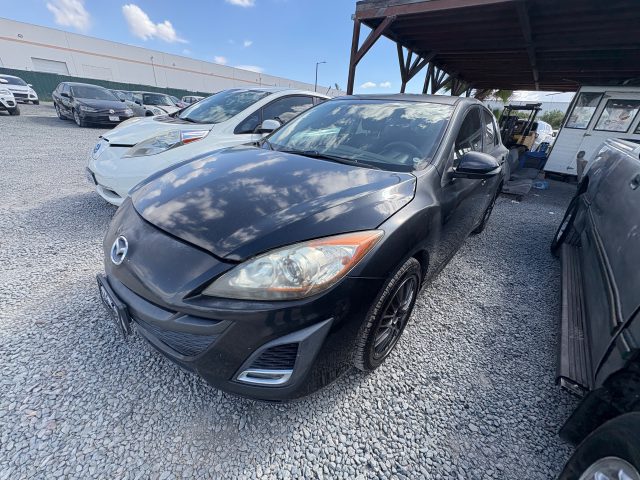 Vehicle: 2010 MAZDA 3 (Lot 69)