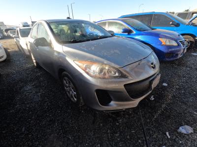 Vehicle: 2012 MAZDA 3 (Lot 306)