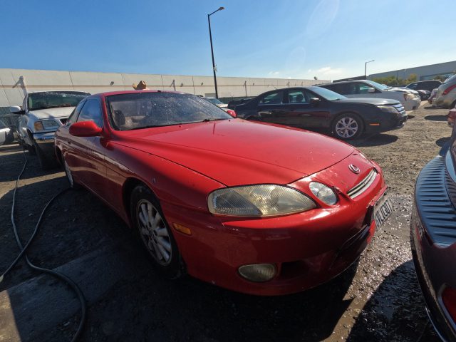 Vehicle: 2000 LEXUS SC 300 (Lot 18)
