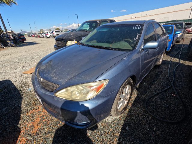 Vehicle: 2002 TOYOTA CAMRY (Lot 100)