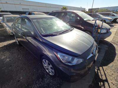 Vehicle: 2012 HYUNDAI ACCENT (Lot 54)