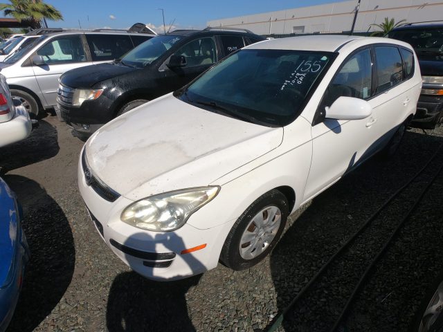 Vehicle: 2010 HYUNDAI ELANTRA (Lot 155)