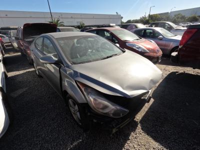 Vehicle: 2012 HYUNDAI ELANTRA (Lot 106)