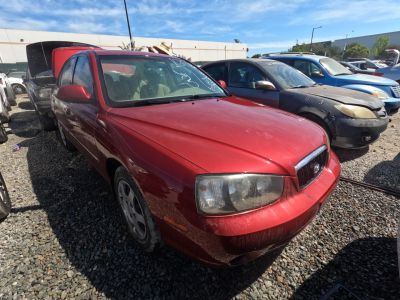Vehicle: 2003 HYUNDAI ELANTRA (Lot 100)