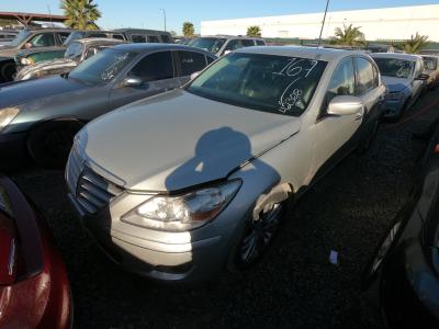 Vehicle: 2011 HYUNDAI GENESIS (Lot 167)