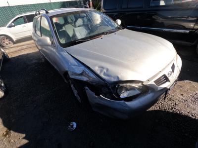 Vehicle: 2000 HYUNDAI ELANTRA (Lot 36)