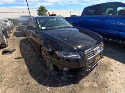 Vehicle: 2012 AUDI A4 (Lot 33)
