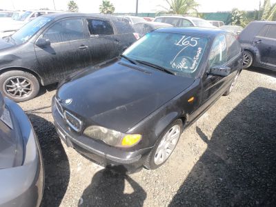Vehicle: 2003 BMW 325I (Lot 165)
