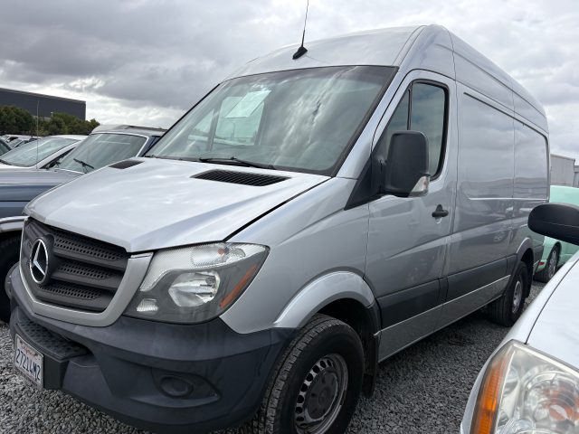 Vehicle: 2018 MERZ SPRINTER (Lot 210)