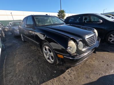 Vehicle: 2002 MERZ E CLASS (Lot 18)