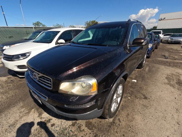 Vehicle: 2012 VOLVO XC90 (Lot 12)